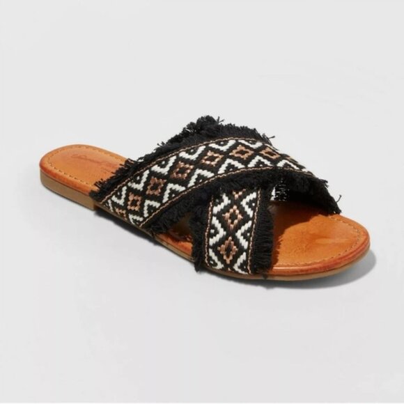 Universal Thread Boho Tribal Cross Sandals 11 - Picture 2 of 6